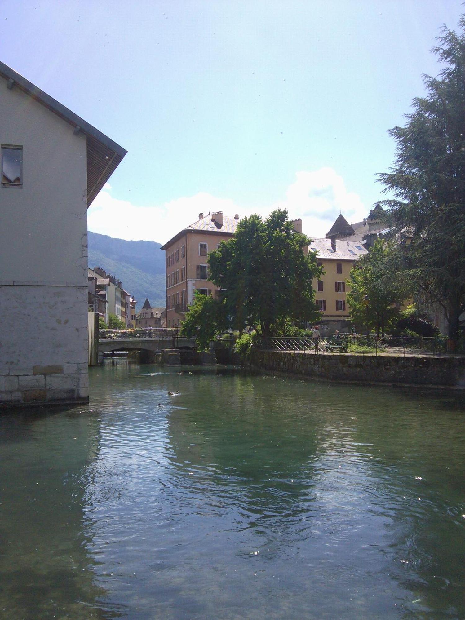 Au Calme En Vieille Ville - Proche Lac - Ambiance Esprit Brocante Annecy Exteriér fotografie